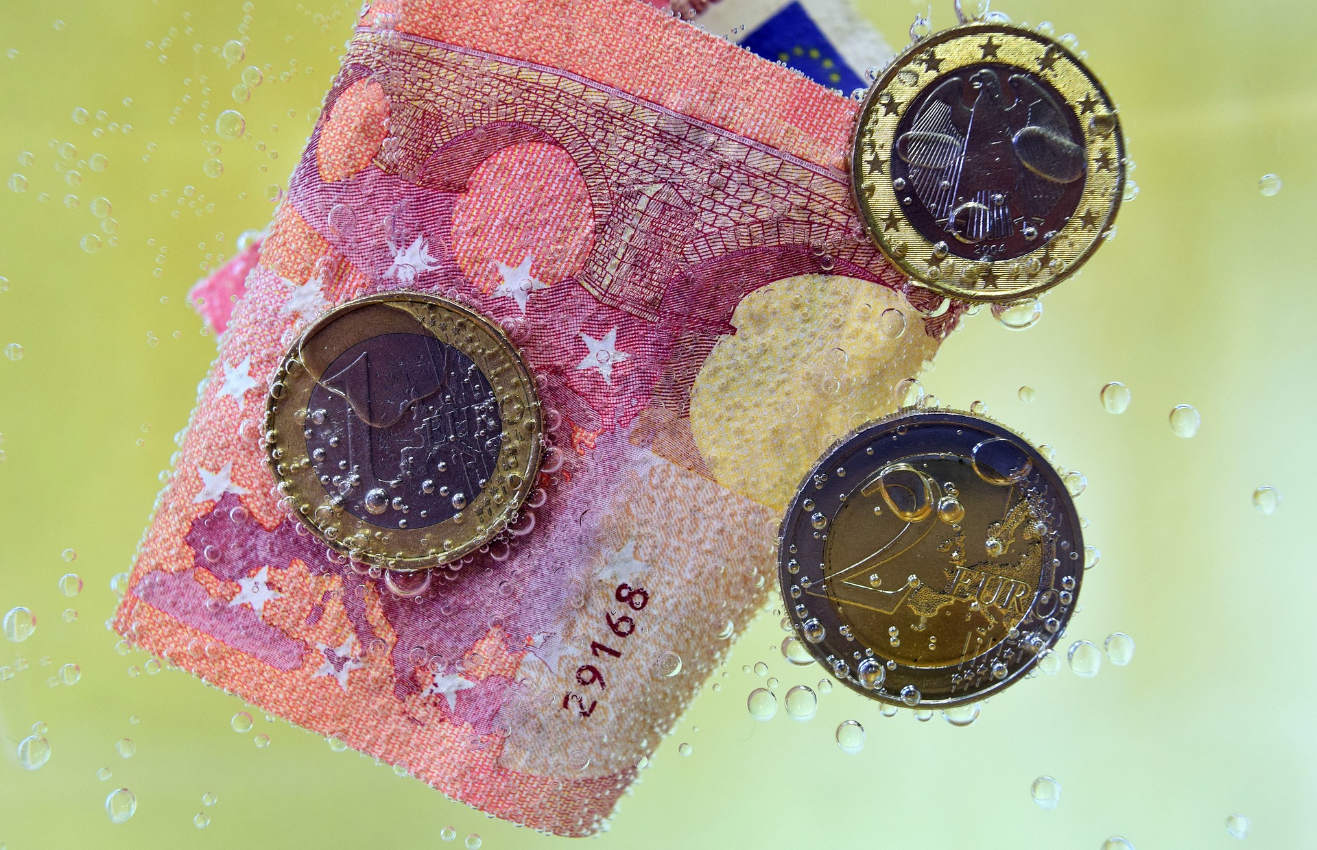 Опубликована 5-я Директива ЕС по борьбе с отмыванием денег